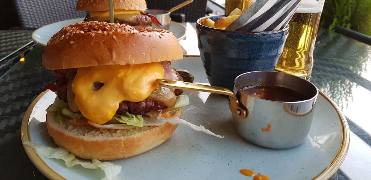 Harts Boatyard Surbiton