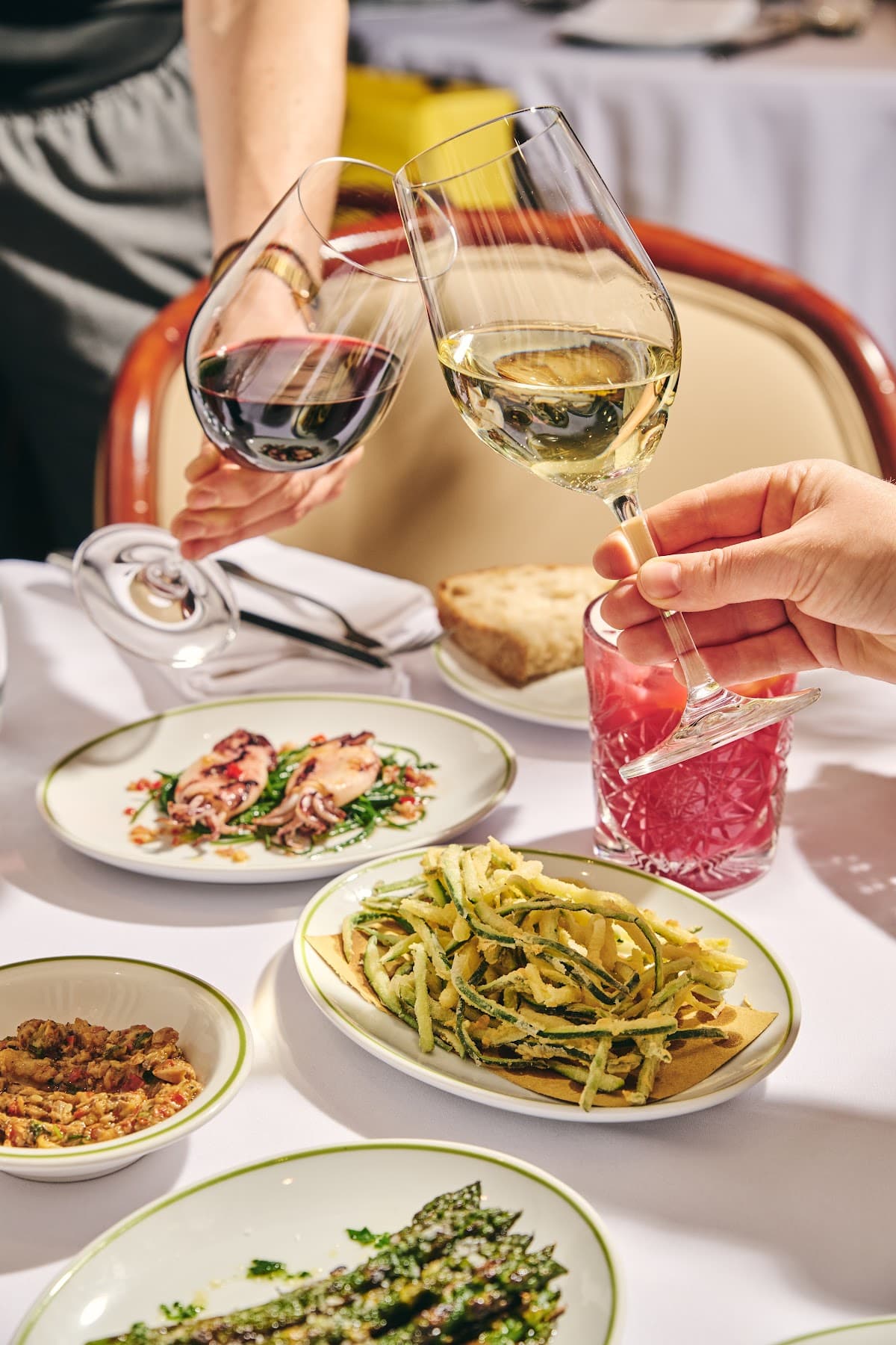Novikov Restaurant & Bar