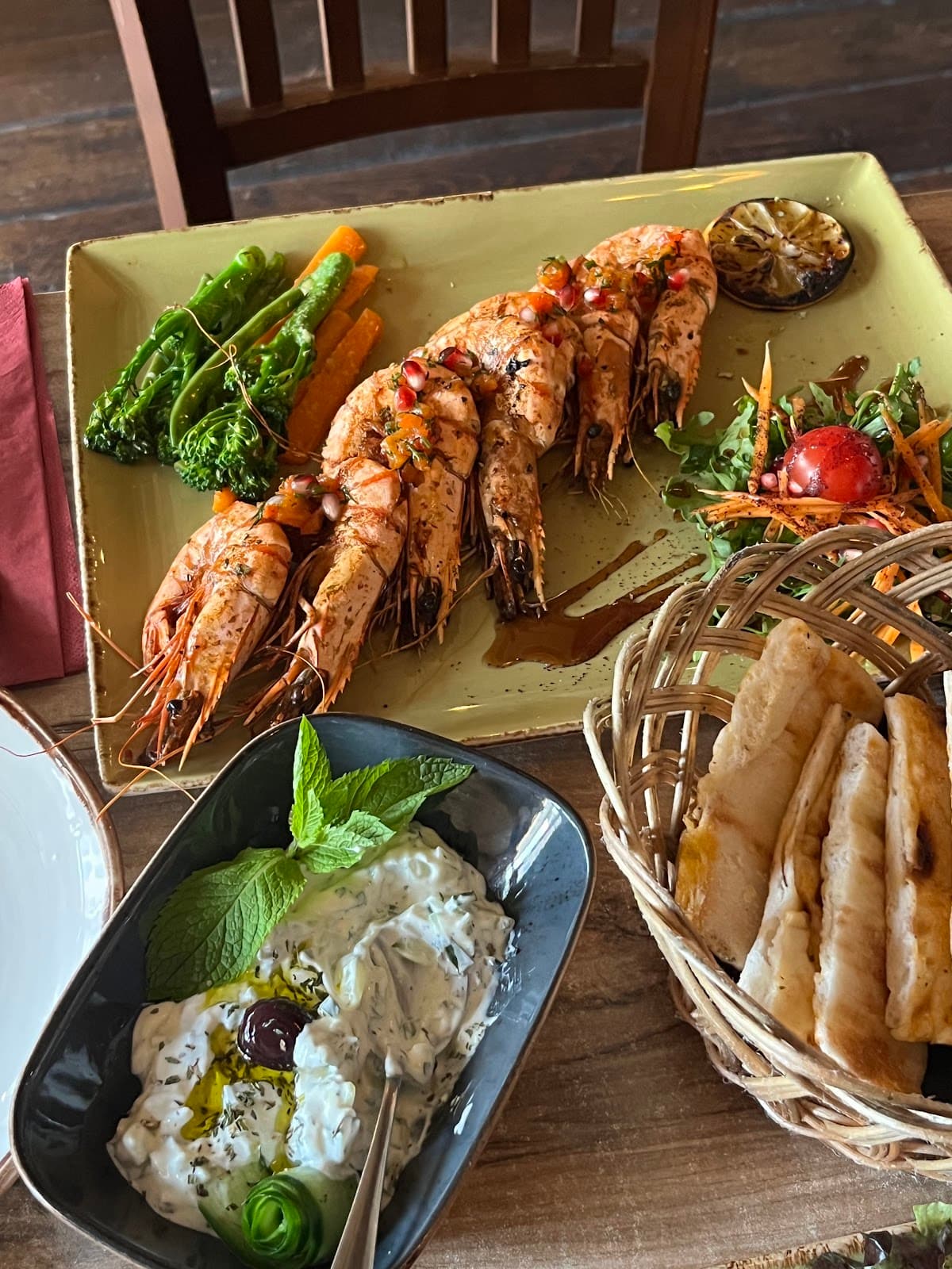 Kirvem Restaurant & Bar