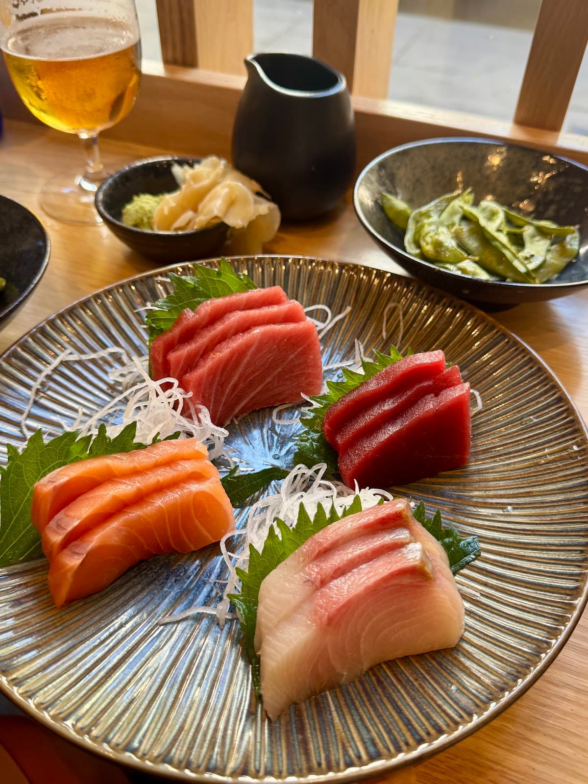 Akiro Hand Roll Bar