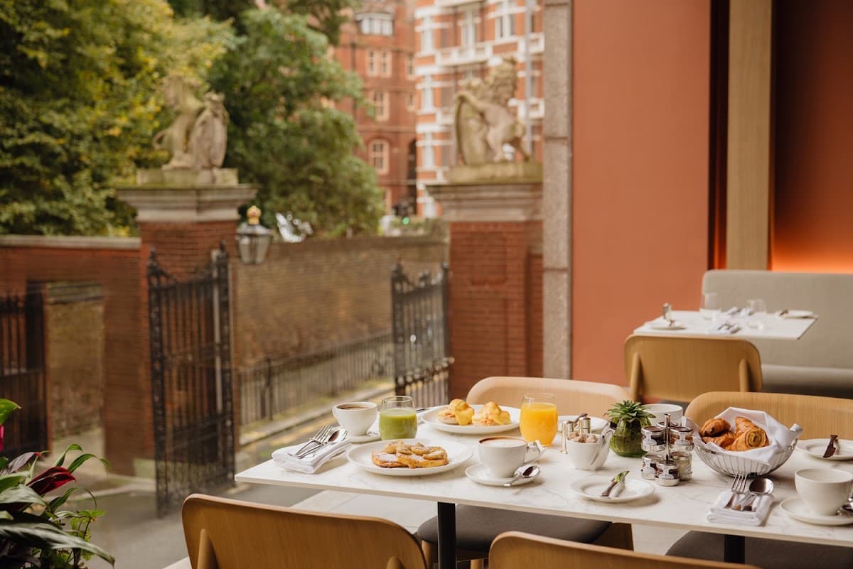 Royal Garden Hotel