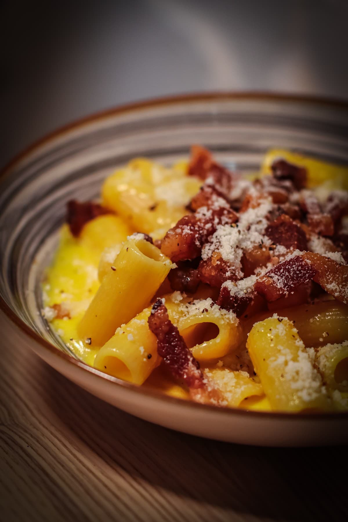 Popolo Nuovo Pizzeria, Bar y Restaurante Italiano