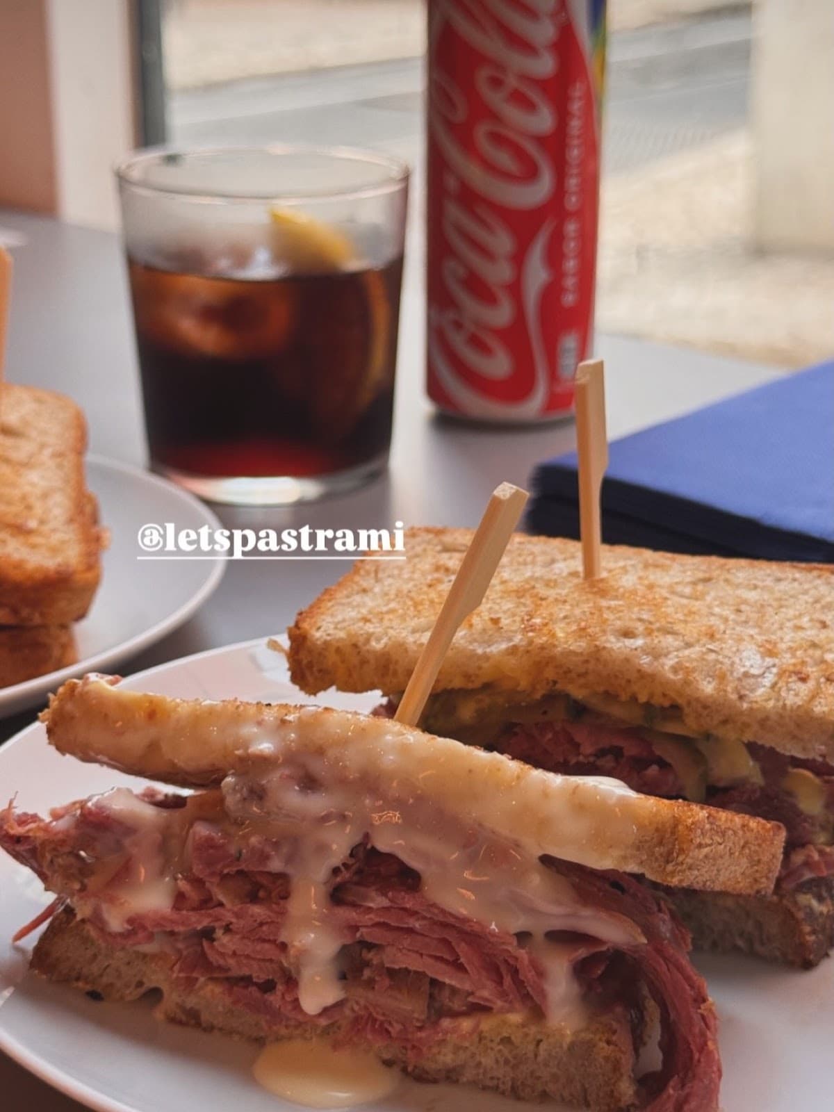 Let’s Pastrami | Sandwiches and wine in Lisbon