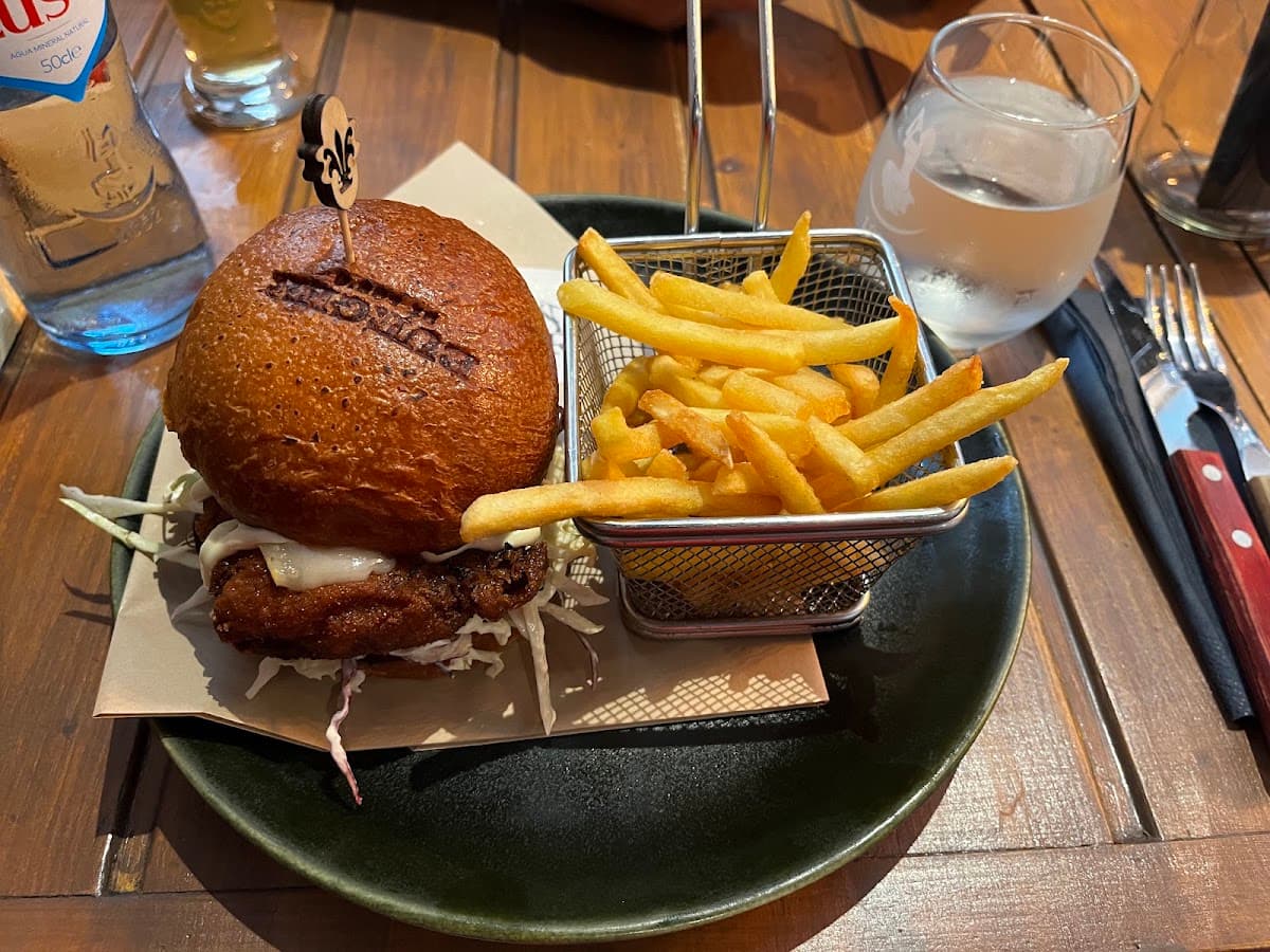 The burger by Lou’s