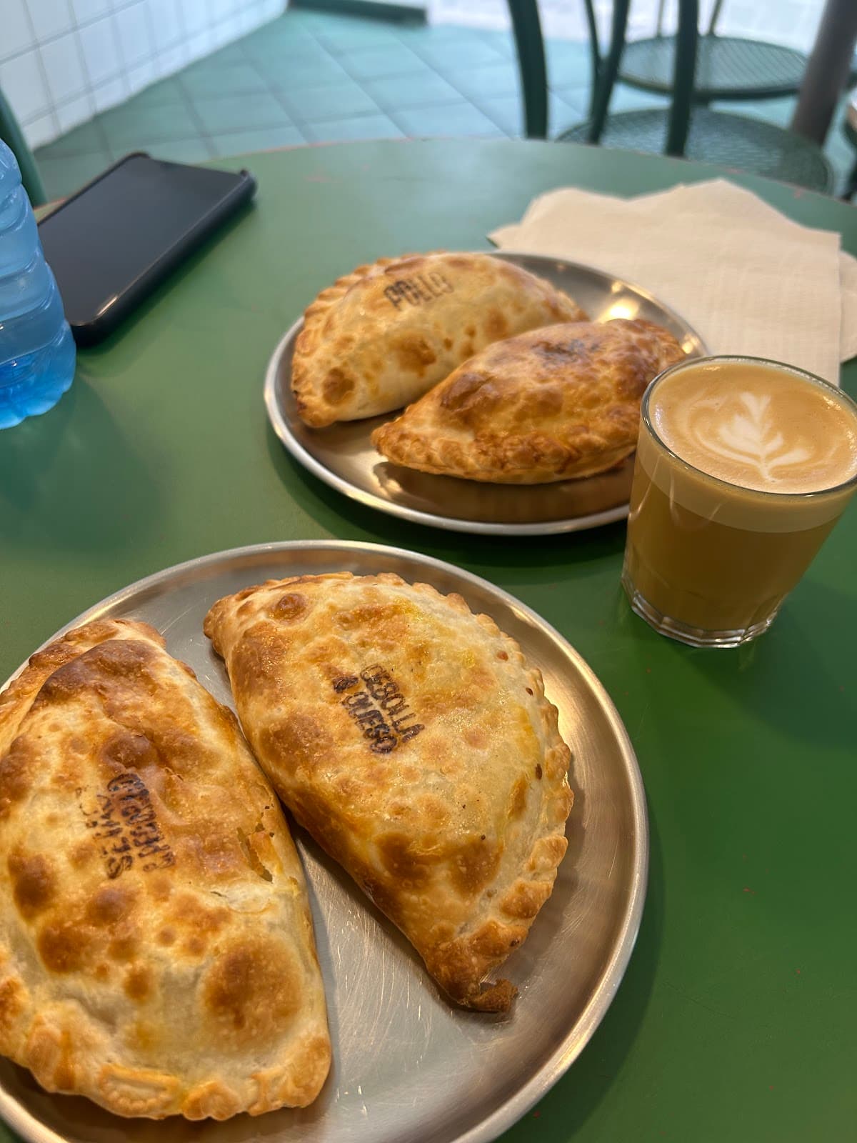 La Baldosa Empanades & Bar
