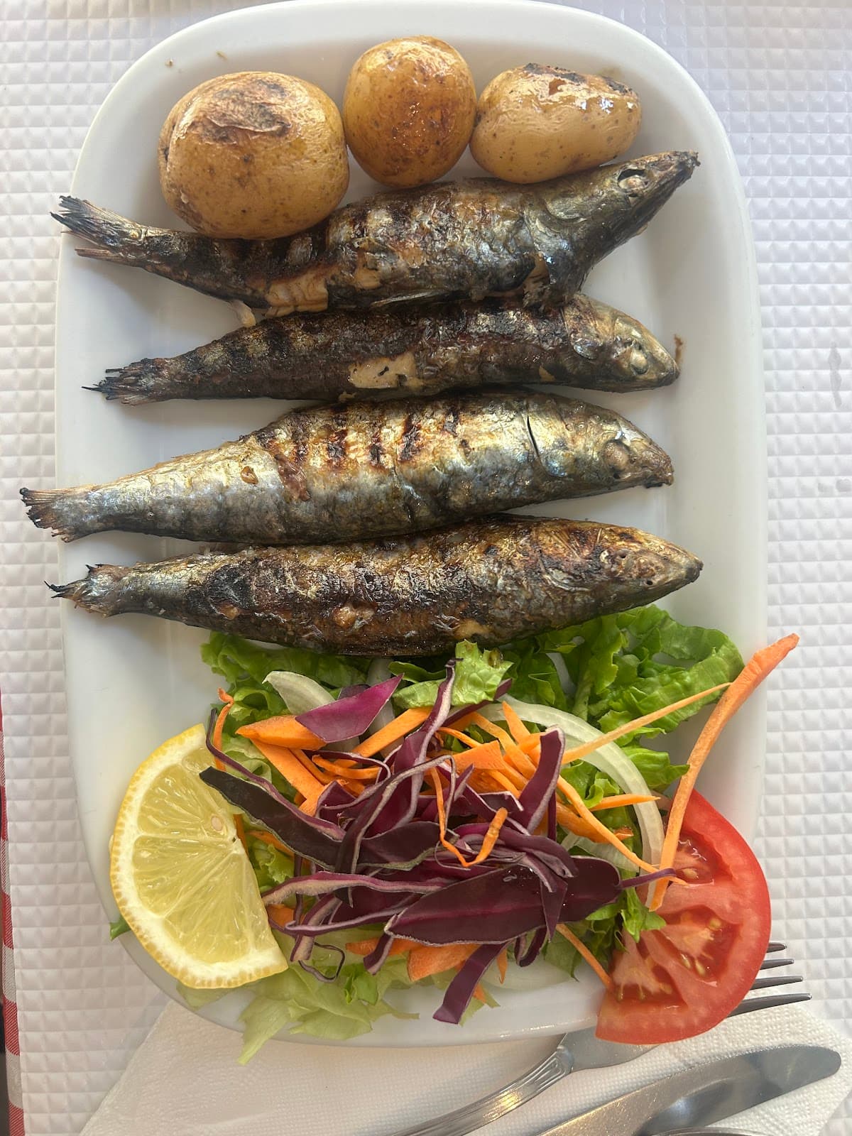 Uma Marisqueira II (R. do Comércio )