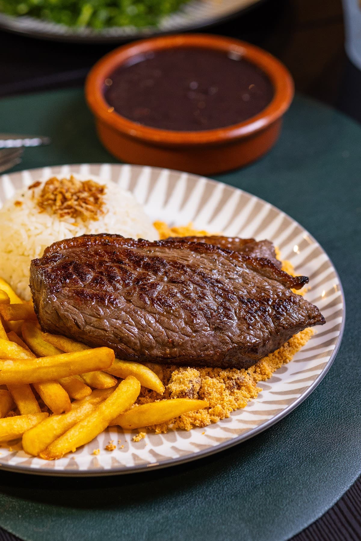 Dona Maria - Comida Brasileira
