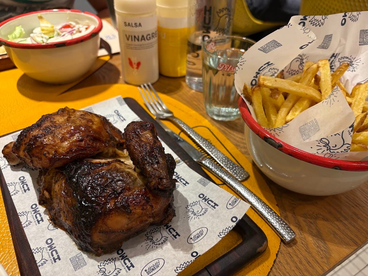 HUMO Goya Pollos a la Brasa by Jhosef Arias