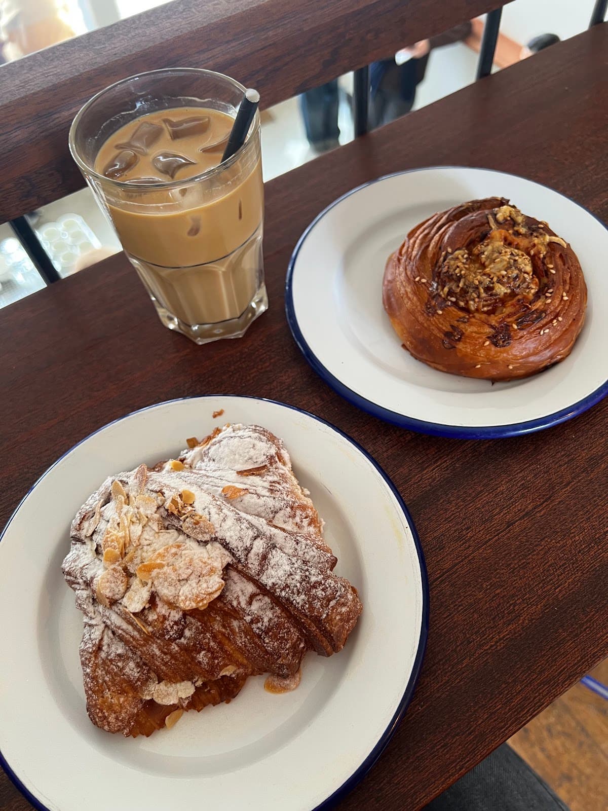 Farine Bakery, Boulangerie & Cafe