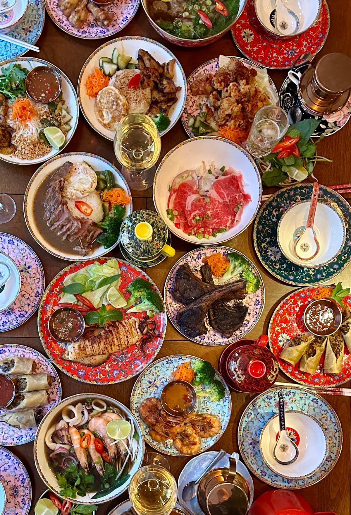 Med Salleh Viet - Earl’s Court