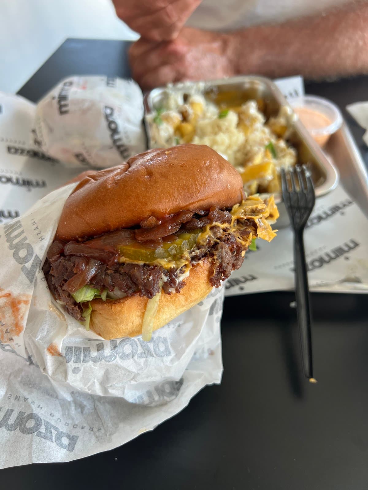 Mimoza Smashburgers