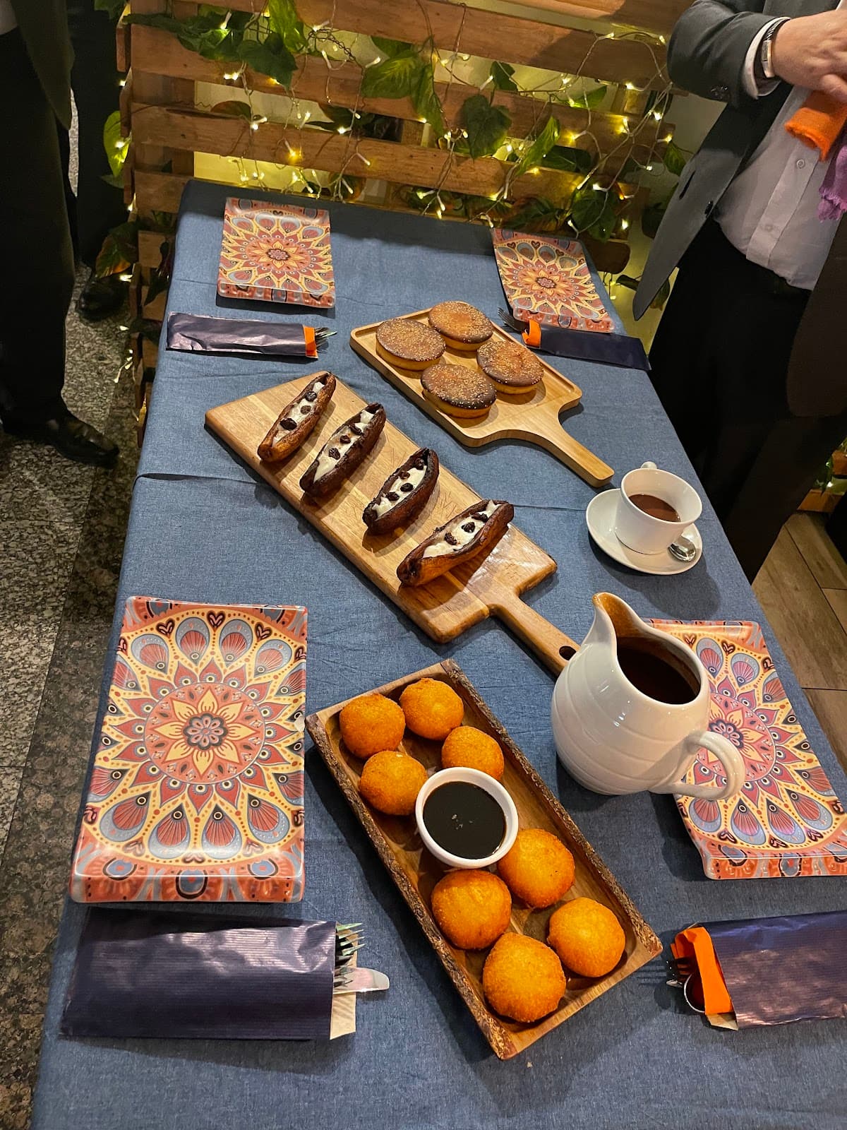 Pupuseria Madrid Río Grande Café