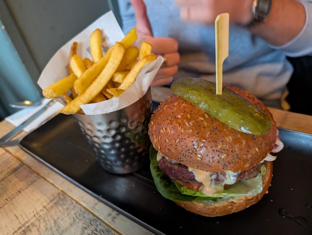 Orange Tree Pub & Dining