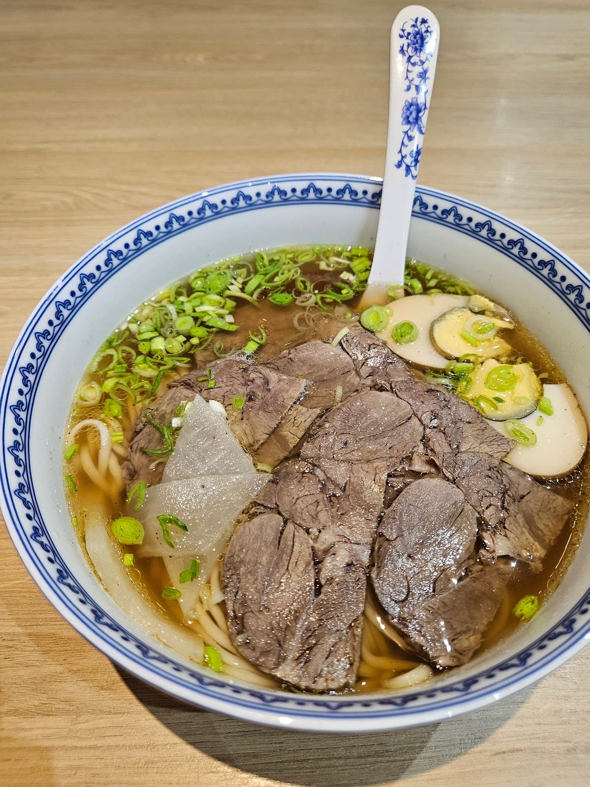 YIPIN LANZHOU NOODLES 一品兰州牛肉面