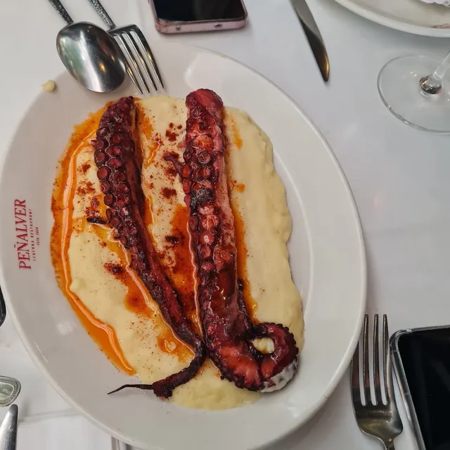 grilled octopus at la taberna de peñalver, madrid