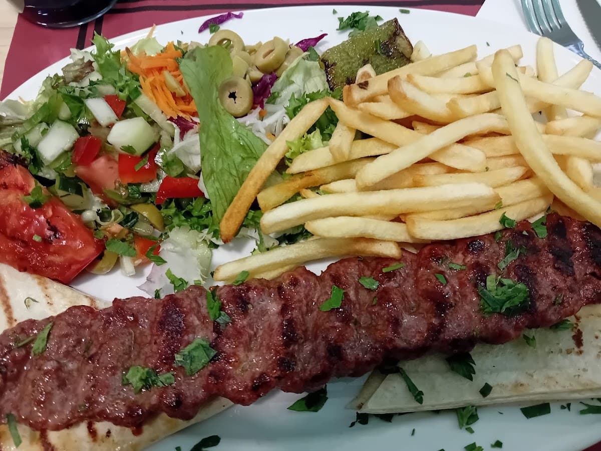 Kebab & Curry Restaurant