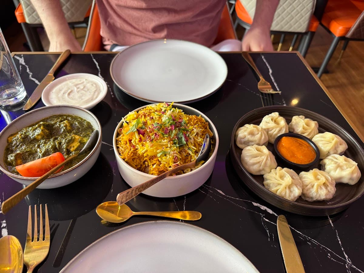 Everest Spice Lounge | Pub and Restaurant in Feltham | Private Hire